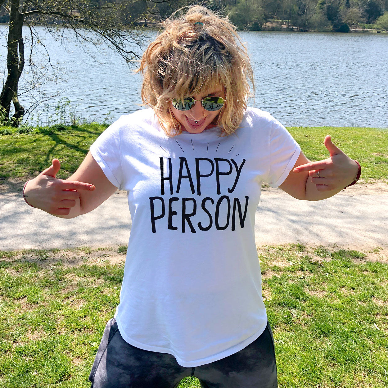 Happy Person T-shirt | Climate Neutral Organic Cotton